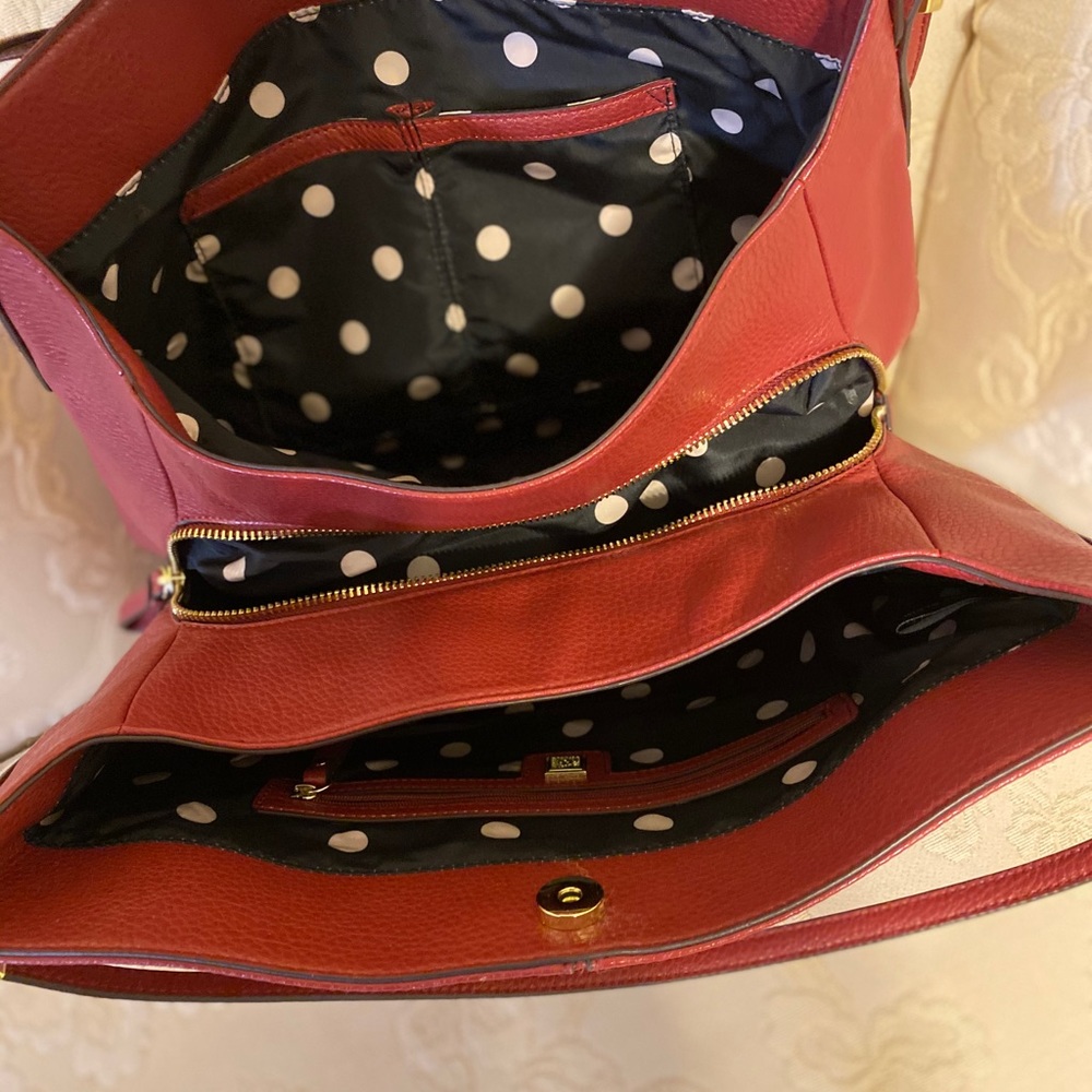 Beautiful red shoulder bag barely used